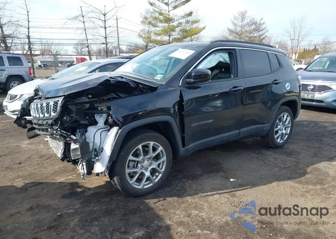 2024 Jeep Compass Latitude Lux Fwd из США, поврежденный, VIN 3C4NJDFN0RT140417